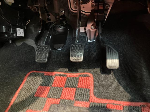 コペンローブ 5MT シートヒーター LED 車検整備付5MT ターボ 電動オープンルーフ CDステレオ ETC シートヒーター LEDヘッドライト スマートキー オートエアコン エクスプレイ用アルミ(滋賀県)の中古車