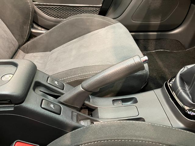 コペンＧＲスポーツ　５ＭＴ　ターボ　レカロシート　車検整備付電動オープンルーフ　ＧＲ専用サスペンション　ＭＯＭＯ製ハンドル　レカロシート　ＢＢＳ製アルミホイール　シートヒーター　ＬＥＤヘッドライト　オートライト　オートエアコン　スマートキー（滋賀県）の中古車