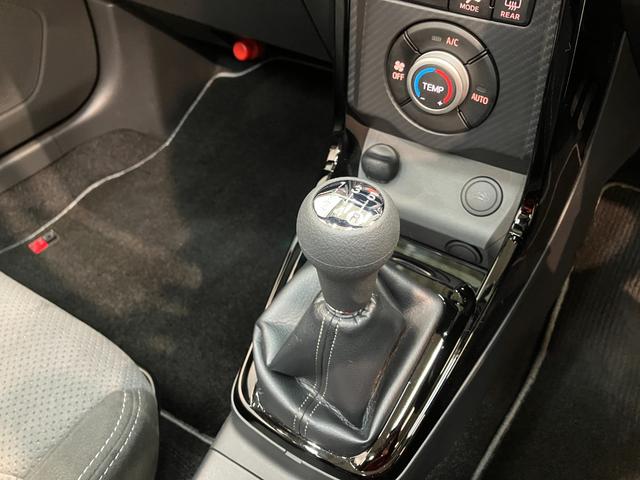 コペンＧＲスポーツ　５ＭＴ　ターボ　レカロシート　車検整備付電動オープンルーフ　ＧＲ専用サスペンション　ＭＯＭＯ製ハンドル　レカロシート　ＢＢＳ製アルミホイール　シートヒーター　ＬＥＤヘッドライト　オートライト　オートエアコン　スマートキー（滋賀県）の中古車