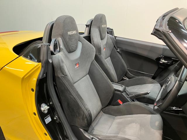 コペンＧＲスポーツ　５ＭＴ　ターボ　レカロシート　車検整備付電動オープンルーフ　ＧＲ専用サスペンション　ＭＯＭＯ製ハンドル　レカロシート　ＢＢＳ製アルミホイール　シートヒーター　ＬＥＤヘッドライト　オートライト　オートエアコン　スマートキー（滋賀県）の中古車