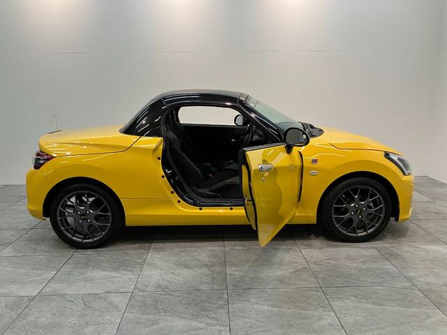 コペンＧＲスポーツ　５ＭＴ　ターボ　レカロシート　車検整備付電動オープンルーフ　ＧＲ専用サスペンション　ＭＯＭＯ製ハンドル　レカロシート　ＢＢＳ製アルミホイール　シートヒーター　ＬＥＤヘッドライト　オートライト　オートエアコン　スマートキー（滋賀県）の中古車