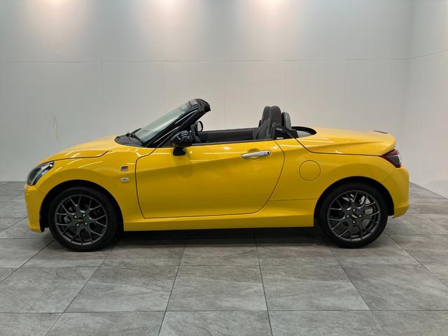 コペンＧＲスポーツ　５ＭＴ　ターボ　レカロシート　車検整備付電動オープンルーフ　ＧＲ専用サスペンション　ＭＯＭＯ製ハンドル　レカロシート　ＢＢＳ製アルミホイール　シートヒーター　ＬＥＤヘッドライト　オートライト　オートエアコン　スマートキー（滋賀県）の中古車