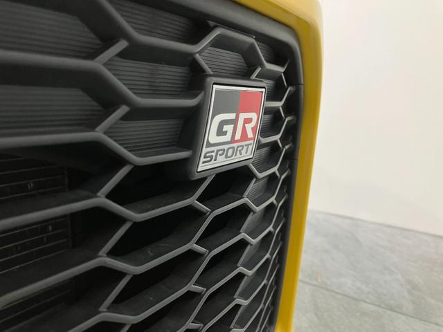 コペンＧＲスポーツ　５ＭＴ　ターボ　レカロシート　車検整備付電動オープンルーフ　ＧＲ専用サスペンション　ＭＯＭＯ製ハンドル　レカロシート　ＢＢＳ製アルミホイール　シートヒーター　ＬＥＤヘッドライト　オートライト　オートエアコン　スマートキー（滋賀県）の中古車