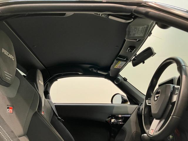 コペンＧＲスポーツ　５ＭＴ　ターボ　レカロシート　車検整備付電動オープンルーフ　ＧＲ専用サスペンション　ＭＯＭＯ製ハンドル　レカロシート　ＢＢＳ製アルミホイール　シートヒーター　ＬＥＤヘッドライト　オートライト　オートエアコン　スマートキー（滋賀県）の中古車