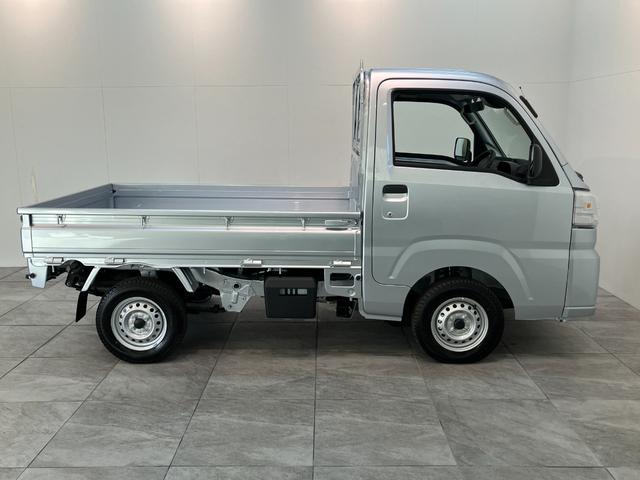 ハイゼットトラックスタンダード　５ＭＴ　パートタイム４ＷＤ　届出済未使用車衝突被害軽減ブレーキ　コーナーセンサー　パートタイム４ＷＤ　ＡＭ／ＦＭラジオ　マニュアルエアコン　マニュアルレベリング　オートライト（滋賀県）の中古車