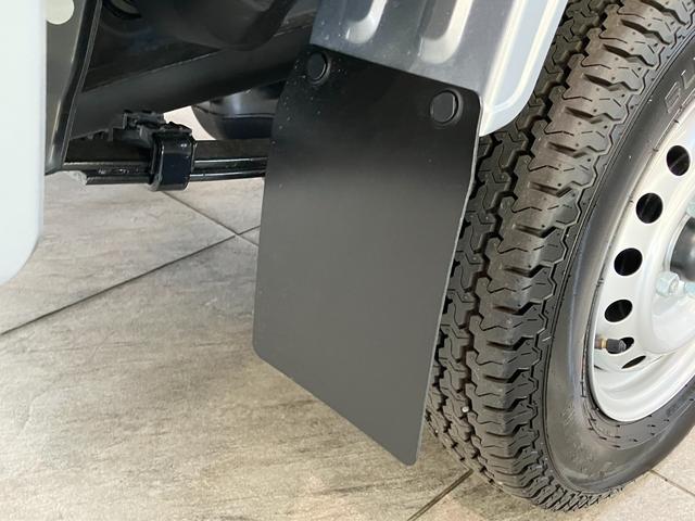 ハイゼットトラックスタンダード　５ＭＴ　パートタイム４ＷＤ　届出済未使用車衝突被害軽減ブレーキ　コーナーセンサー　パートタイム４ＷＤ　ＡＭ／ＦＭラジオ　マニュアルエアコン　マニュアルレベリング　オートライト（滋賀県）の中古車