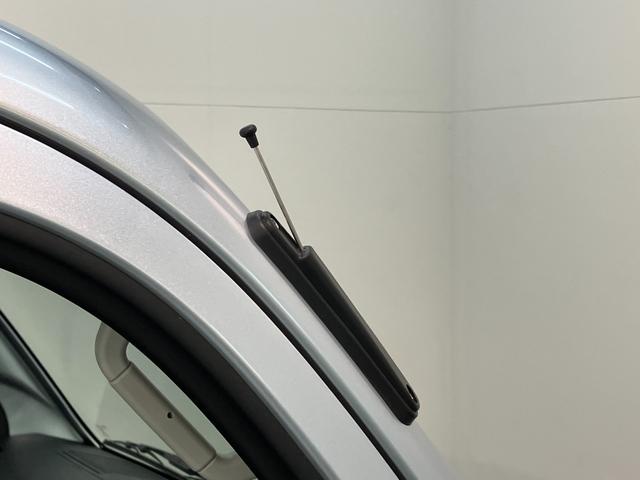 ハイゼットトラックスタンダード　５ＭＴ　パートタイム４ＷＤ　届出済未使用車衝突被害軽減ブレーキ　コーナーセンサー　パートタイム４ＷＤ　ＡＭ／ＦＭラジオ　マニュアルエアコン　マニュアルレベリング　オートライト（滋賀県）の中古車