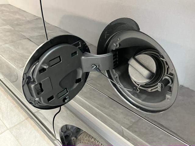 タントカスタムＸ　ＣＤステレオ　コーナーセンサー　シートヒーター衝突被害軽減ブレーキ　コーナーセンサー　バックカメラ（ナビ装着時用）　両側電動スライドドア　前席シートヒーター　電動パーキングブレーキ　ＬＥＤ　オートライト　オートエアコン　スマートキー　エコアイドル（滋賀県）の中古車