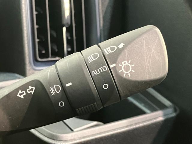 タントカスタムＸ　ＣＤステレオ　コーナーセンサー　シートヒーター衝突被害軽減ブレーキ　コーナーセンサー　バックカメラ（ナビ装着時用）　両側電動スライドドア　前席シートヒーター　電動パーキングブレーキ　ＬＥＤ　オートライト　オートエアコン　スマートキー　エコアイドル（滋賀県）の中古車