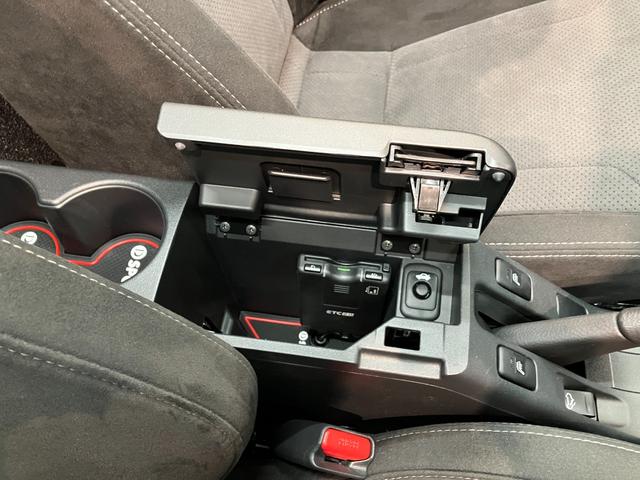 コペンGRスポーツ フルセグナビ バックカメラ HKSマフラーGR専用サスペンション フルセグナビ DVD再生 Bluetooth USB バックカメラ ドラレコ ETC2.0 MOMOハンドル レカロシート BBSアルミ シートヒーター HKSマフラー(滋賀県)の中古車