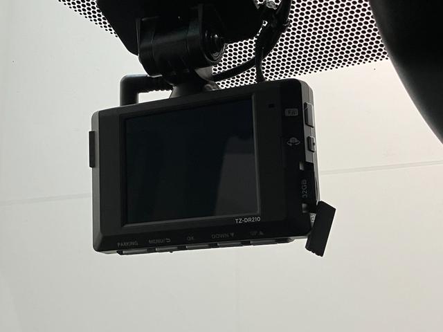 シエンタハイブリッドＺ　１０型ナビ　バックカメラ　前後ドラレコトヨタセーフティセンス　１０．５型フルセグナビ　バックカメラ　前後ドラレコ　ＵＳＢ　ＥＴＣ　レーダークルーズコントロール　両側電動スライドドア　ＬＥＤ　オートライト　オートエアコン　スマートキー（滋賀県）の中古車