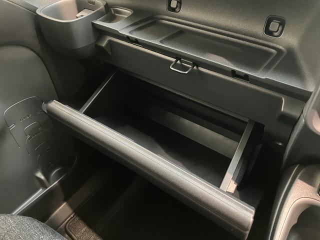 シエンタハイブリッドＺ　１０型ナビ　バックカメラ　前後ドラレコトヨタセーフティセンス　１０．５型フルセグナビ　バックカメラ　前後ドラレコ　ＵＳＢ　ＥＴＣ　レーダークルーズコントロール　両側電動スライドドア　ＬＥＤ　オートライト　オートエアコン　スマートキー（滋賀県）の中古車