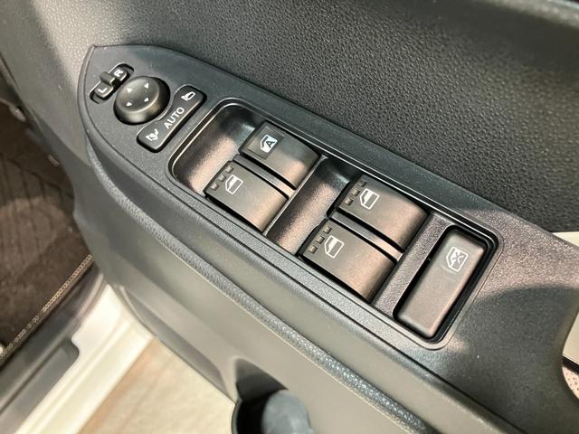 タントＸ　９型ディスプレイオーディオ　フルセグ　バックカメラ衝突被害軽減ブレーキ　コーナーセンサー　９型ディスプレイオーディオ　フルセグ　Ｂｌｕｅｔｏｏｔｈ　ＵＳＢ　バックカメラ　左側電動スライドドア　前席シートヒーター　ＬＥＤ　スマートキー　エコアイドル（滋賀県）の中古車