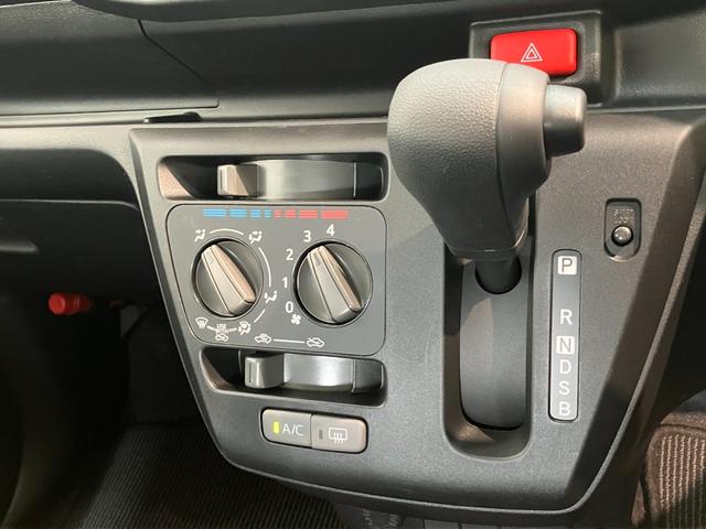 ミライースＬ　ＳＡIII　ＣＤステレオ　コーナーセンサー　キーレス衝突被害軽減ブレーキ　コーナーセンサー　バックカメラ（ナビ装着時用）　ＣＤステレオ　オートライト　マニュアルレベリング　マニュアルエアコン　キーレスエントリー　エコアイドル（滋賀県）の中古車