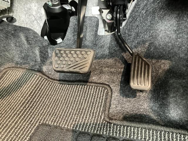 ミライースＬ　ＳＡIII　ＣＤステレオ　コーナーセンサー　キーレス衝突被害軽減ブレーキ　コーナーセンサー　バックカメラ（ナビ装着時用）　ＣＤステレオ　オートライト　マニュアルレベリング　マニュアルエアコン　キーレスエントリー　エコアイドル（滋賀県）の中古車