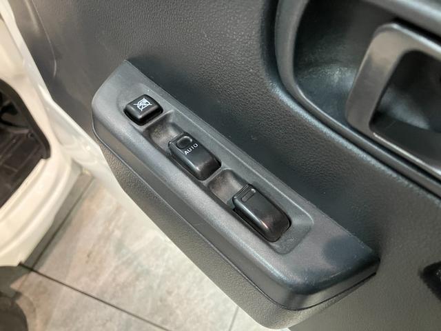 ハイゼットトラックスタンダード　５ＭＴ　４ＷＤ　キーレス　パワーウインドウパートタイム４ＷＤ　ＡＭ／ＦＭラジオ　マニュアルエアコン　マニュアルレベリング　キーレスエントリー　パワーウインドウ　５速マニュアルミッション車　タイヤ４本新品交換済み（滋賀県）の中古車