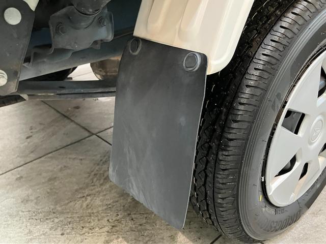 ハイゼットトラックスタンダード　５ＭＴ　４ＷＤ　キーレス　パワーウインドウパートタイム４ＷＤ　ＡＭ／ＦＭラジオ　マニュアルエアコン　マニュアルレベリング　キーレスエントリー　パワーウインドウ　５速マニュアルミッション車　タイヤ４本新品交換済み（滋賀県）の中古車