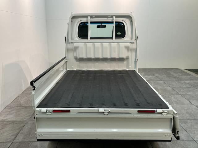 ハイゼットトラックスタンダード　５ＭＴ　４ＷＤ　キーレス　パワーウインドウパートタイム４ＷＤ　ＡＭ／ＦＭラジオ　マニュアルエアコン　マニュアルレベリング　キーレスエントリー　パワーウインドウ　５速マニュアルミッション車　タイヤ４本新品交換済み（滋賀県）の中古車