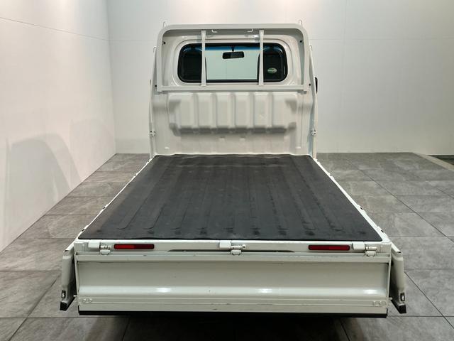 ハイゼットトラックスタンダード　５ＭＴ　４ＷＤ　キーレス　パワーウインドウパートタイム４ＷＤ　ＡＭ／ＦＭラジオ　マニュアルエアコン　マニュアルレベリング　キーレスエントリー　パワーウインドウ　５速マニュアルミッション車　タイヤ４本新品交換済み（滋賀県）の中古車