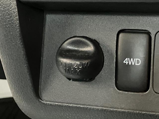 ハイゼットトラックスタンダード　５ＭＴ　４ＷＤ　キーレス　パワーウインドウパートタイム４ＷＤ　ＡＭ／ＦＭラジオ　マニュアルエアコン　マニュアルレベリング　キーレスエントリー　パワーウインドウ　５速マニュアルミッション車　タイヤ４本新品交換済み（滋賀県）の中古車