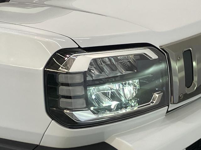 タフトＧダーククロムベンチャー　レーダークルコン　届出済未使用車衝突被害軽減ブレーキ　コーナーセンサー　バックカメラ（ナビ装着時用）　前席シートヒーター　スカイフィールトップ　ＬＥＤ　レーダークルーズコントロール　オートエアコン　スマートキー　エコアイドル（滋賀県）の中古車