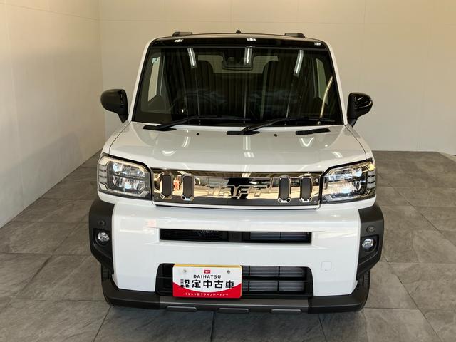 タフトＧダーククロムベンチャー　レーダークルコン　届出済未使用車衝突被害軽減ブレーキ　コーナーセンサー　バックカメラ（ナビ装着時用）　前席シートヒーター　スカイフィールトップ　ＬＥＤ　レーダークルーズコントロール　オートエアコン　スマートキー　エコアイドル（滋賀県）の中古車