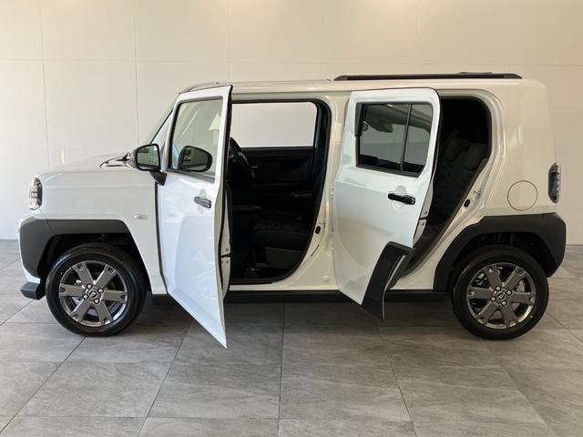 タフトＧダーククロムベンチャー　レーダークルコン　届出済未使用車衝突被害軽減ブレーキ　コーナーセンサー　バックカメラ（ナビ装着時用）　前席シートヒーター　スカイフィールトップ　ＬＥＤ　レーダークルーズコントロール　オートエアコン　スマートキー　エコアイドル（滋賀県）の中古車