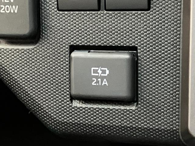 タフトＧダーククロムベンチャー　レーダークルコン　届出済未使用車衝突被害軽減ブレーキ　コーナーセンサー　バックカメラ（ナビ装着時用）　前席シートヒーター　スカイフィールトップ　レーダークルーズコントロール　ＬＥＤ　オートライト　オートエアコン　スマートキー（滋賀県）の中古車