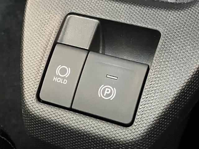 タフトＧダーククロムベンチャー　レーダークルコン　届出済未使用車衝突被害軽減ブレーキ　コーナーセンサー　バックカメラ（ナビ装着時用）　前席シートヒーター　スカイフィールトップ　レーダークルーズコントロール　ＬＥＤ　オートライト　オートエアコン　スマートキー（滋賀県）の中古車