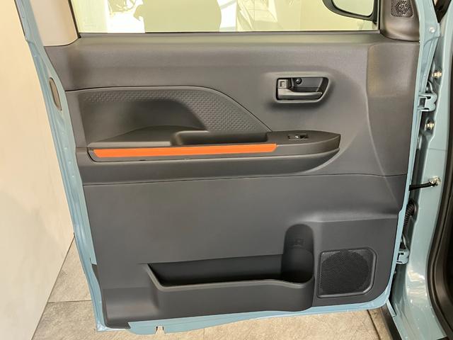 タントファンクロス　コーナーセンサー　ＬＥＤ　届出済未使用車衝突被害軽減ブレーキ　コーナーセンサー　バックカメラ（ナビ装着時用）　両側電動スライドドア　前席シートヒーター　電動パーキングブレーキ　ＬＥＤ　オートライト　オートエアコン　スマートキー　エコアイドル（滋賀県）の中古車