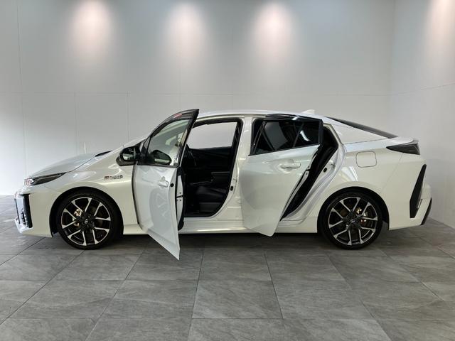 プリウスＰＨＶＳ　ＧＲスポーツ　９型ナビ　バックカメラ　ドラレコトヨタセーフティセンス　９型フルセグナビ　バックカメラ　ドラレコ　ＥＴＣ　ＤＶＤ再生　Ｂｌｕｅｔｏｏｔｈ　ＵＳＢ　シートヒーター　レーダークルーズコントロール　ＬＥＤ　オートライト　充電ケーブル（滋賀県）の中古車