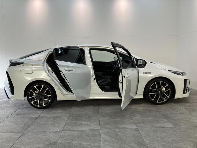 プリウスＰＨＶＳ　ＧＲスポーツ　９型ナビ　バックカメラ　ドラレコトヨタセーフティセンス　９型フルセグナビ　バックカメラ　ドラレコ　ＥＴＣ　ＤＶＤ再生　Ｂｌｕｅｔｏｏｔｈ　ＵＳＢ　シートヒーター　レーダークルーズコントロール　ＬＥＤ　オートライト　充電ケーブル（滋賀県）の中古車