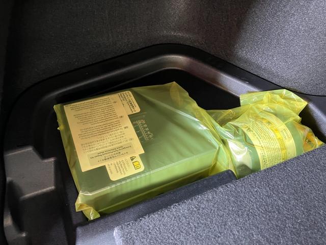 プリウスＰＨＶＳ　ＧＲスポーツ　９型ナビ　バックカメラ　ドラレコトヨタセーフティセンス　９型フルセグナビ　バックカメラ　ドラレコ　ＥＴＣ　ＤＶＤ再生　Ｂｌｕｅｔｏｏｔｈ　ＵＳＢ　シートヒーター　レーダークルーズコントロール　ＬＥＤ　オートライト　充電ケーブル（滋賀県）の中古車