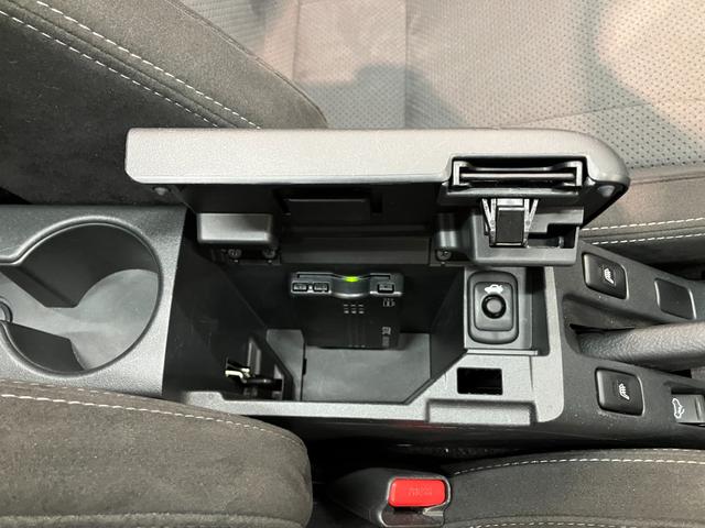 コペンGRスポーツ フルセグナビ バックカメラ ドラレコGR専用サスペンション フルセグナビ バックカメラ DVD再生 Bluetooth USB ETC MOMO製ハンドル BBS製アルミホイール レカロシート シートヒーター LED パドルシフト(滋賀県)の中古車