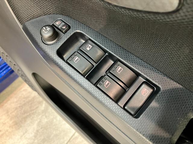 ムーヴカスタム　ＸリミテッドII　ＳＡIII　４ＷＤ　車検整備付衝突被害軽減ブレーキ　パノラマカメラ（ナビ装着時用）　シートヒーター　ＬＥＤヘッドライト　オートライト　電動格納式ミラー　オートエアコン　スマートキー　エコアイドル　フルタイム４ＷＤ（滋賀県）の中古車