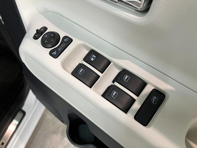 ムーヴキャンバスストライプスＧターボ　１０型ナビ　Ｐカメラ　レーダークルコン衝突被害軽減ブレーキ　コーナーセンサー　１０型フルセグナビ　パノラマカメラ　Ｂｌｕｅｔｏｏｔｈ　ＵＳＢ　前後ドラレコ　レーダクルーズコントロール　両側電動スライドドア　前席シートヒーター　エコアイドル（滋賀県）の中古車