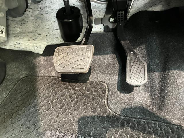 タントファンクロス 9型ディスプレイオーディオ バックカメラ衝突被害軽減ブレーキ コーナーセンサー 9型ディスプレイオーディオ フルセグ Bluetooth USB バックカメラ 両側電動スライドドア 前席シートヒーター LED スマートキー エコアイドル(滋賀県)の中古車