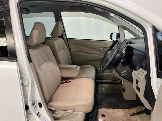 ムーヴL SA CDステレオ キーレスエントリー 電動格納式ミラー衝突被害軽減ブレーキ スマアシ1 CDステレオ 電動格納式ミラー キーレスエントリー マニュアルエアコン マニュアルレベリング エコアイドル(滋賀県)の中古車