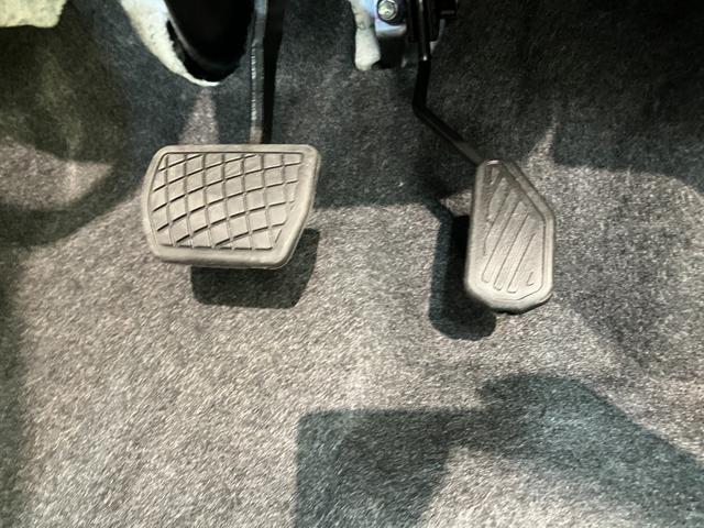 タフトＧ　ダーククロムベンチャー　レーダークルコン　届出済未使用車衝突被害軽減ブレーキ　コーナーセンサー　バックカメラ（ナビ装着時用）　前席シートヒーター　電動パーキング　クルーズコントロール　ＬＥＤ　オートライト　オートエアコン　スマートキー　エコアイドル（滋賀県）の中古車