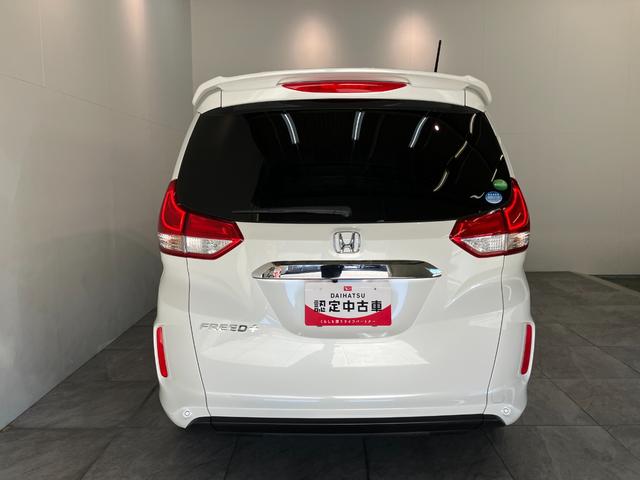 フリード＋Ｇ・ホンダセンシング　９型ナビ　バックカメラ　ドラレコ追突被害軽減ブレーキ　９型フルセグナビ　バックカメラ　ドラレコ　ＥＴＣ　ＤＶＤ　Ｂｌｕｅｔｏｏｔｈ　ＵＳＢ　レーダークルコン　シートヒーター　両側電動スライドドア　ＬＥＤ　オートライト　スマートキー（滋賀県）の中古車