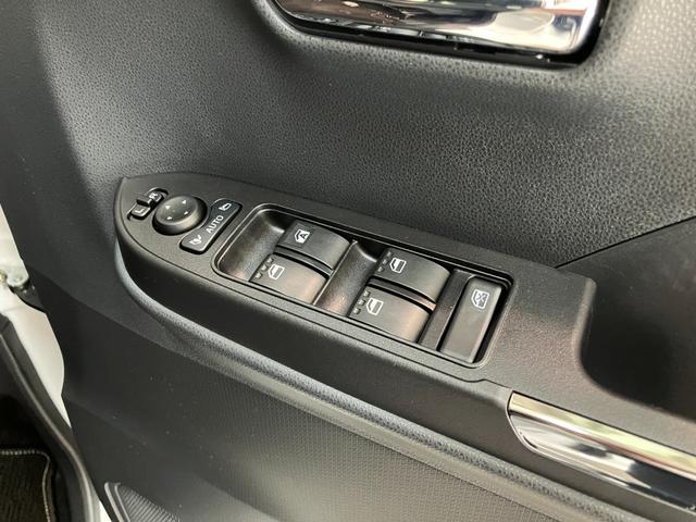 タントカスタムＸ　ＣＤステレオ　両側電動スライドドア　ＬＥＤ衝突被害軽減ブレーキ　コーナーセンサー　バックカメラ（ナビ装着時用）　両側電動スライドドア　前席シートヒーター　電動パーキングブレーキ　ＬＥＤ　オートライト　オートエアコン　スマートキー　エコアイドル（滋賀県）の中古車