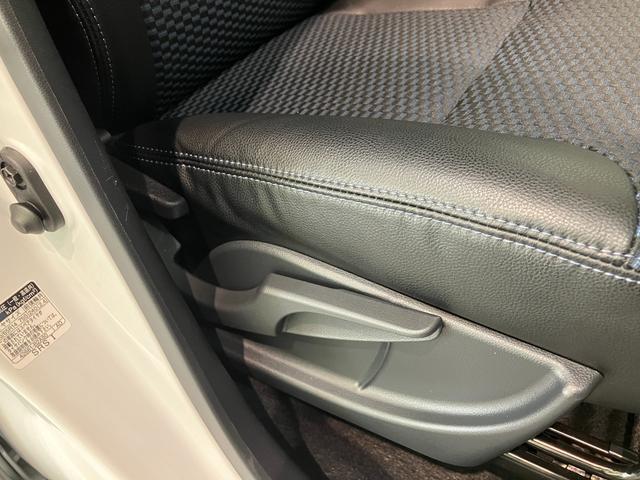 タントカスタムＸ　ＣＤステレオ　両側電動スライドドア　ＬＥＤ衝突被害軽減ブレーキ　コーナーセンサー　バックカメラ（ナビ装着時用）　両側電動スライドドア　前席シートヒーター　電動パーキングブレーキ　ＬＥＤ　オートライト　オートエアコン　スマートキー　エコアイドル（滋賀県）の中古車