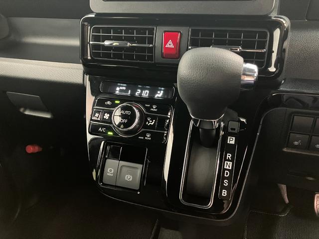 タントカスタムＸ　ＣＤステレオ　両側電動スライドドア　ＬＥＤ衝突被害軽減ブレーキ　コーナーセンサー　バックカメラ（ナビ装着時用）　両側電動スライドドア　前席シートヒーター　電動パーキングブレーキ　ＬＥＤ　オートライト　オートエアコン　スマートキー　エコアイドル（滋賀県）の中古車