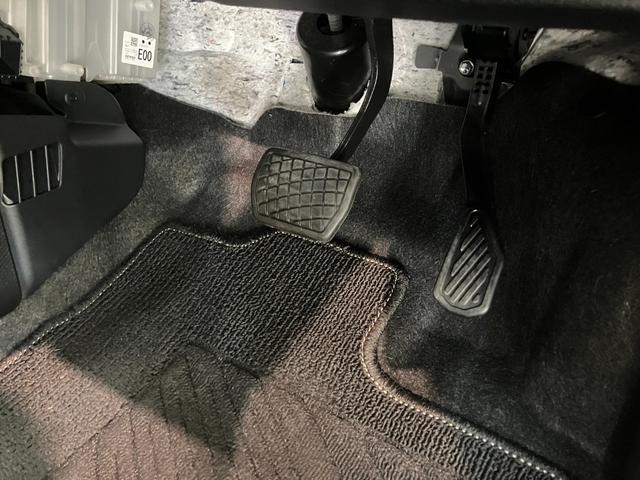 タントカスタムＸ　ＣＤステレオ　両側電動スライドドア　ＬＥＤ衝突被害軽減ブレーキ　コーナーセンサー　バックカメラ（ナビ装着時用）　両側電動スライドドア　前席シートヒーター　電動パーキングブレーキ　ＬＥＤ　オートライト　オートエアコン　スマートキー　エコアイドル（滋賀県）の中古車