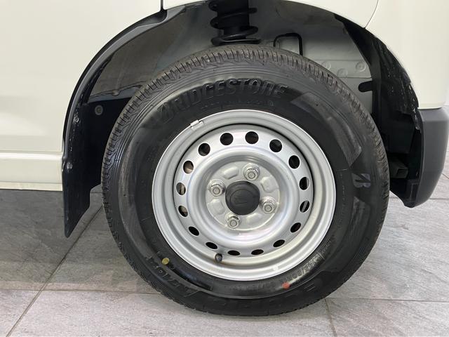 ハイゼットカーゴＤＸ　パートタイム４ＷＤ　ＣＶＴ　コーナーセンサー　キーレス衝突被害軽減ブレーキ　スマアシ　コーナーセンサー　キーレス　前席パワーウインドウ　ＡＭ／ＦＭステレオ　両側スライドドア　パートタイム４ＷＤ　ＣＶＴ車　オートライト（滋賀県）の中古車