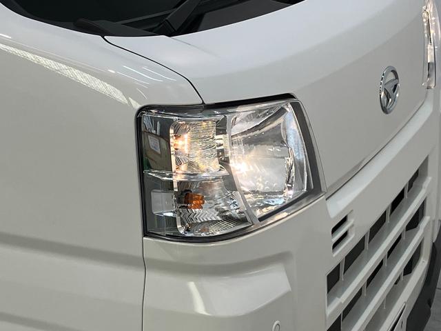 ハイゼットカーゴＤＸ　パートタイム４ＷＤ　ＣＶＴ　コーナーセンサー　キーレス衝突被害軽減ブレーキ　スマアシ　コーナーセンサー　キーレス　前席パワーウインドウ　ＡＭ／ＦＭステレオ　両側スライドドア　パートタイム４ＷＤ　ＣＶＴ車　オートライト（滋賀県）の中古車