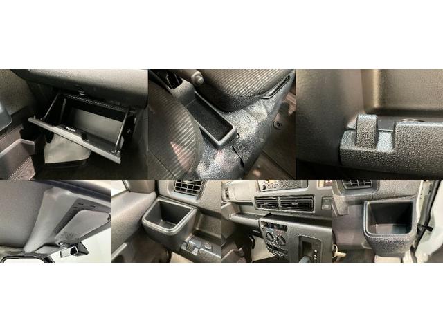 ハイゼットカーゴＤＸ　パートタイム４ＷＤ　ＣＶＴ　コーナーセンサー　キーレス衝突被害軽減ブレーキ　スマアシ　コーナーセンサー　キーレス　前席パワーウインドウ　ＡＭ／ＦＭステレオ　両側スライドドア　パートタイム４ＷＤ　ＣＶＴ車　オートライト（滋賀県）の中古車