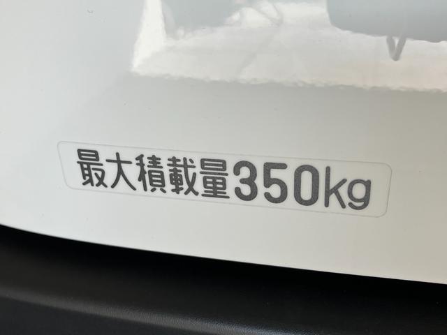 ハイゼットカーゴＤＸ　パートタイム４ＷＤ　ＣＶＴ　コーナーセンサー　キーレス衝突被害軽減ブレーキ　スマアシ　コーナーセンサー　キーレス　前席パワーウインドウ　ＡＭ／ＦＭステレオ　両側スライドドア　パートタイム４ＷＤ　ＣＶＴ車　オートライト（滋賀県）の中古車