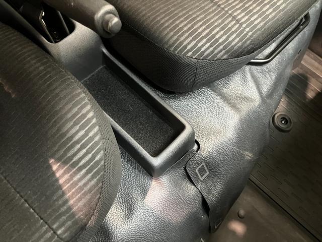 ハイゼットカーゴＤＸ　パートタイム４ＷＤ　ＣＶＴ　コーナーセンサー　キーレス衝突被害軽減ブレーキ　スマアシ　コーナーセンサー　キーレス　前席パワーウインドウ　ＡＭ／ＦＭステレオ　両側スライドドア　パートタイム４ＷＤ　ＣＶＴ車　オートライト（滋賀県）の中古車