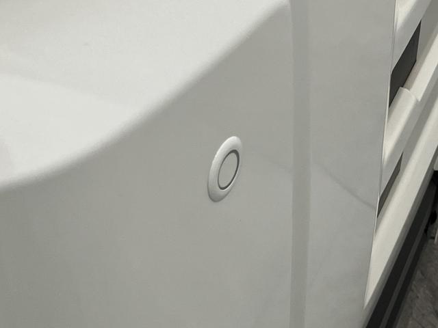 ハイゼットカーゴＤＸ　ＣＶＴ　キーレス　前席パワーウインドウ　車検整備付衝突被害軽減ブレーキ　スマアシ　コーナーセンサー　キーレス　前席パワーウインドウ　ＡＭ／ＦＭステレオ　両側スライドドア　オートライト（滋賀県）の中古車